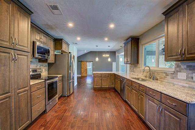Building Photo - 8010 Anchorage Pl