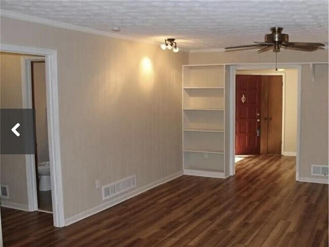Building Photo - 3526 Clubland Dr