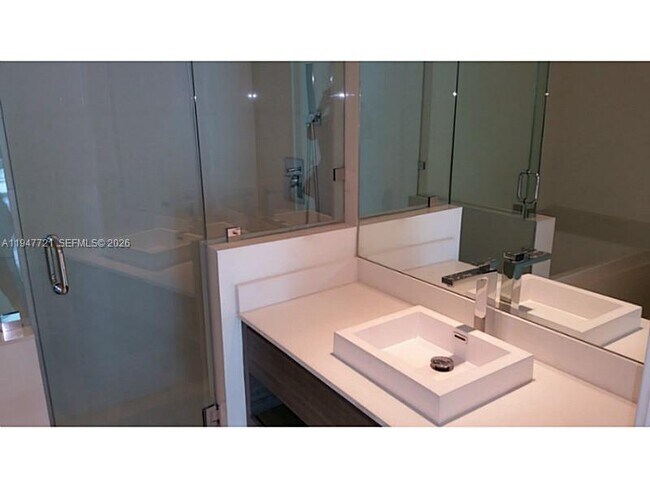 Building Photo - 1100 S Miami Ave