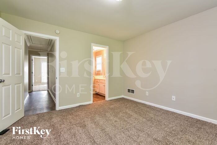 Building Photo - 1715 Greystone Trce SE