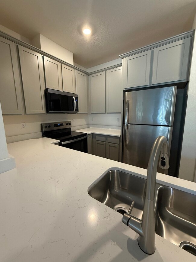 Building Photo - 159 Beach Palm Ct