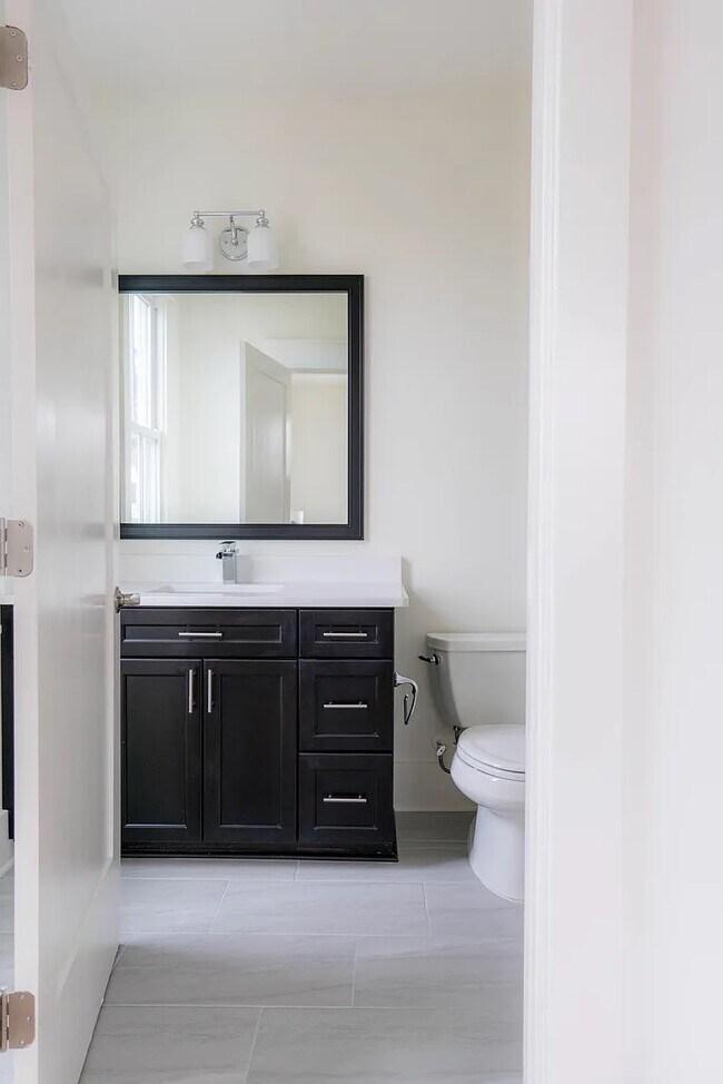 Building Photo - 174 Brailsford St