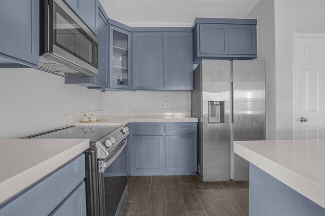Building Photo - 1616 Tesis Drive