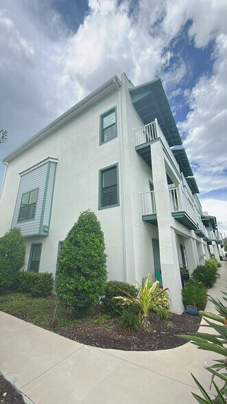 Building Photo - 946 Highland Ave