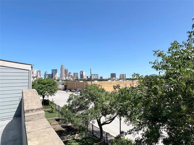 Building Photo - 1813 S Ervay St