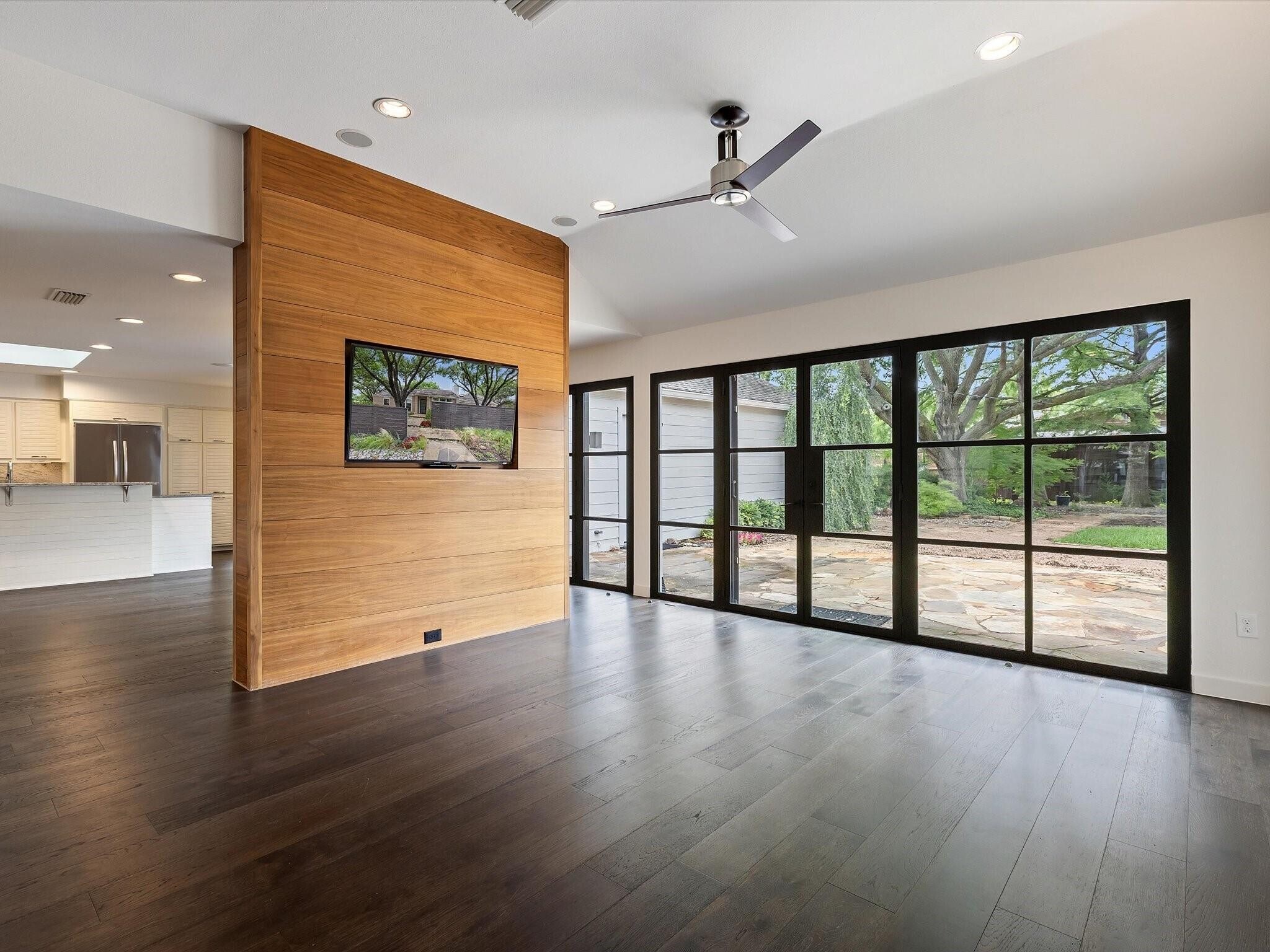 Building Photo - 6801 Winding Rose Trl