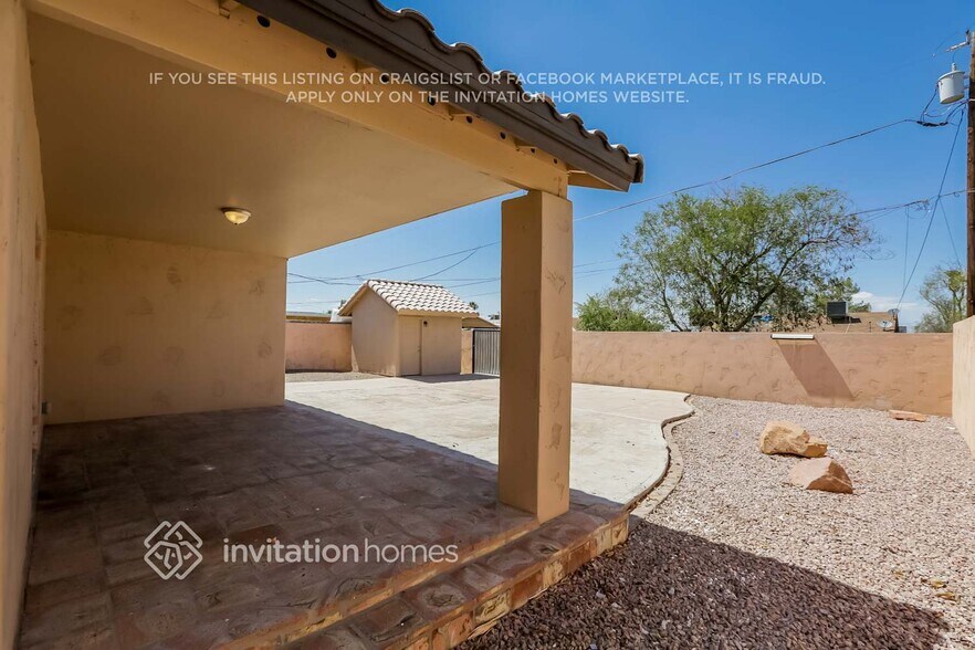 Building Photo - 818 E Ardmore Rd