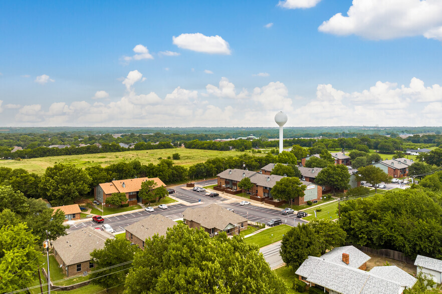 Aerial Photo - Turtle Creek Apartments Sherman