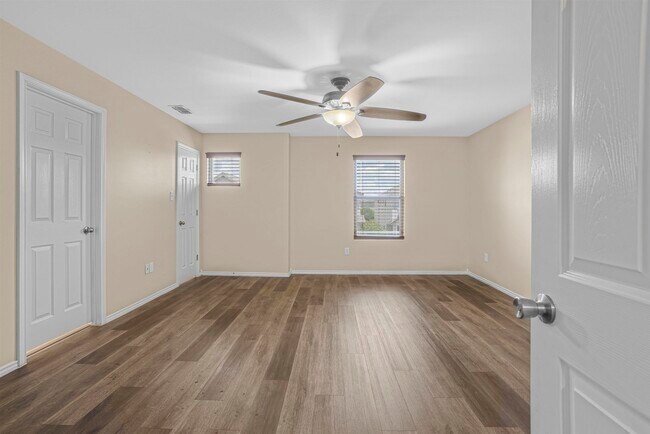 Building Photo - 205 Aquero Blvd