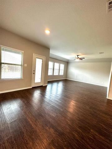 Building Photo - 3140 Overlook Dr
