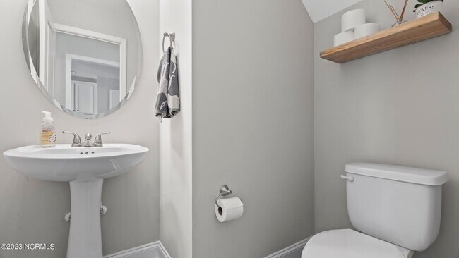 Building Photo - 4BR Home in The Landing at Mill Creek | Bonus Room + Fenced Yard w/ Pergola