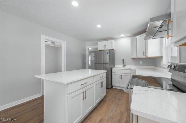 Building Photo - 218 Roxboro Rd