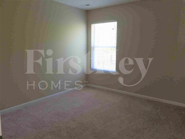 Building Photo - 8019 Bushy Creek Dr