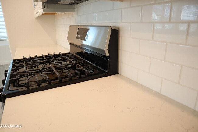 Building Photo - 4077 S Sabrina Dr