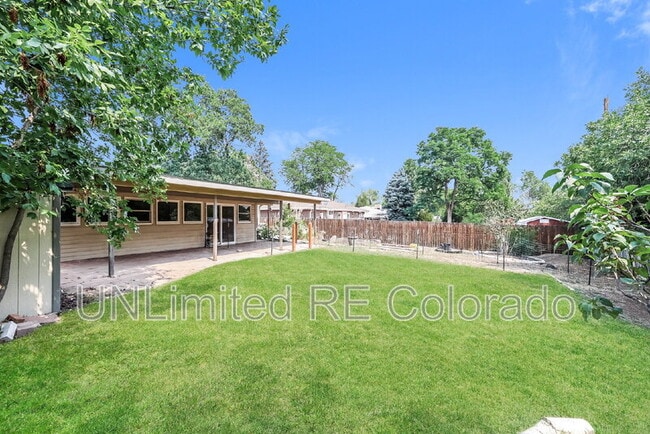 Building Photo - 6646 S Kit Carson St
