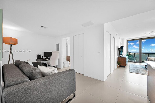 Building Photo - 1300 S Miami Ave