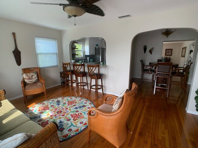 Building Photo - **Live the Ocean Beach Dream