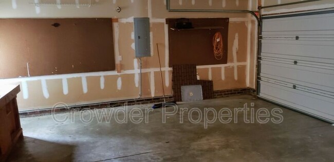 Building Photo - 10811 Wyndham Pointe Dr