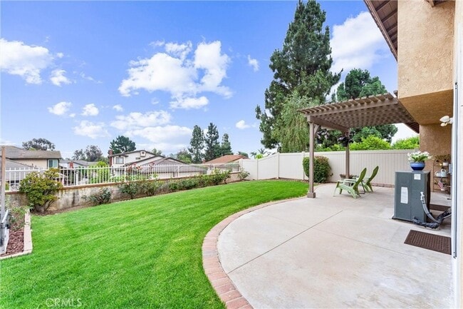Building Photo - 3620 Sherwood Dr