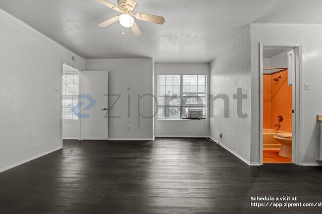 Building Photo - 4708 Carsonhill Dr