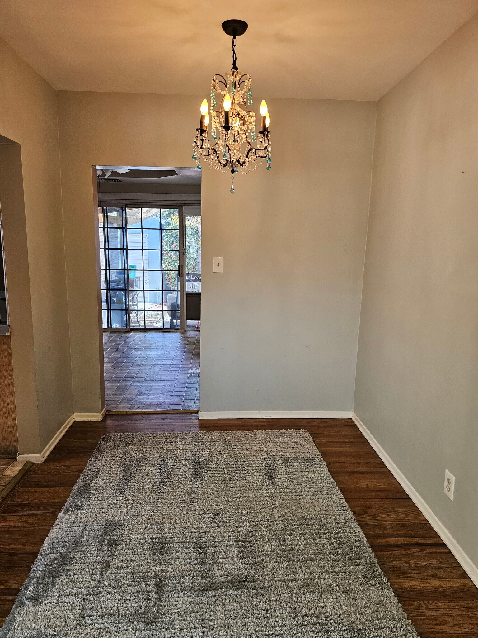 Building Photo - 707 N Lima St