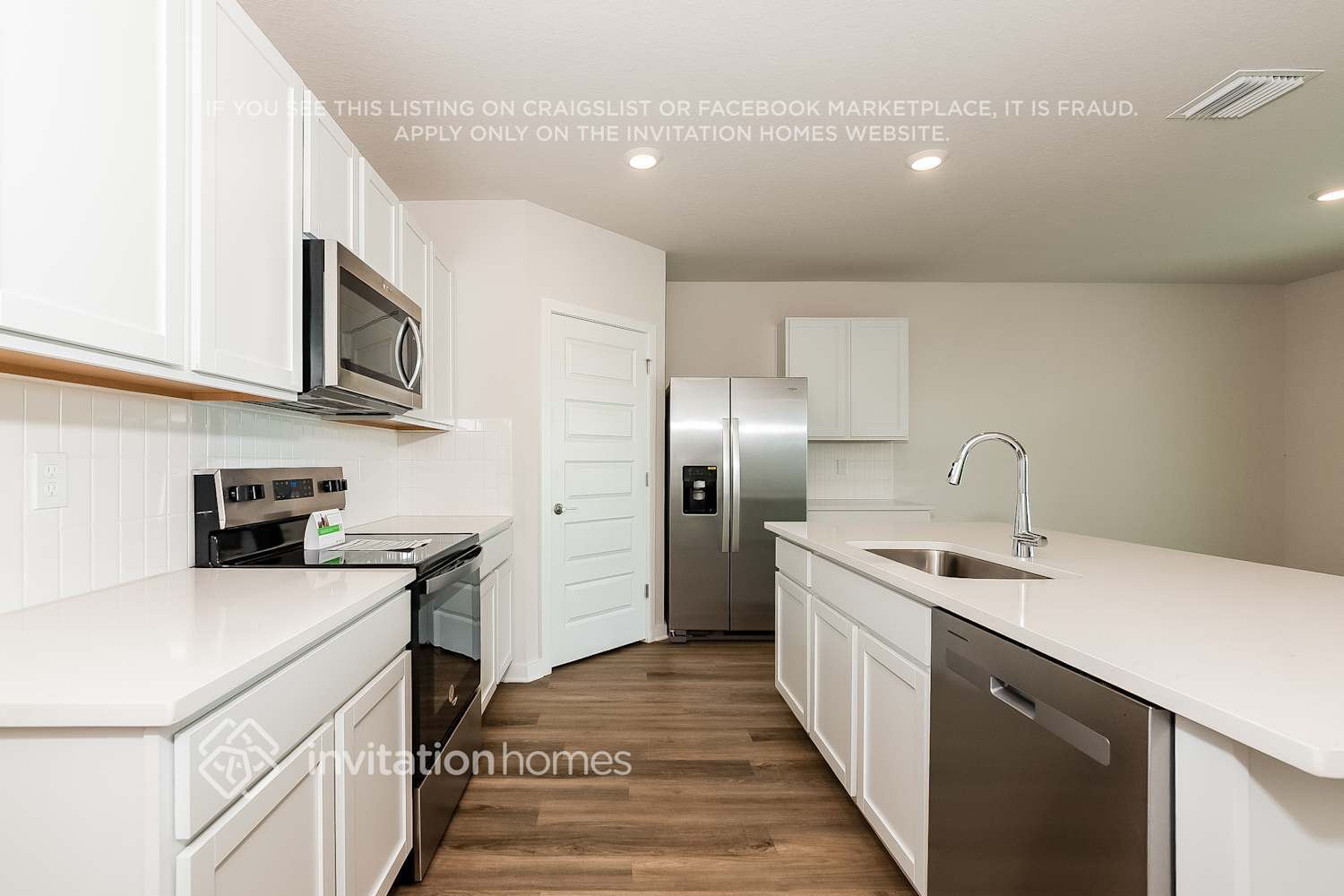 Building Photo - 18327 Wheathouse Pl