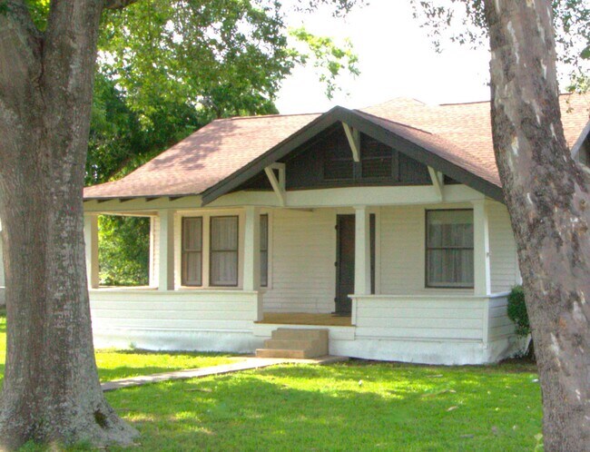 Building Photo - 315 High St