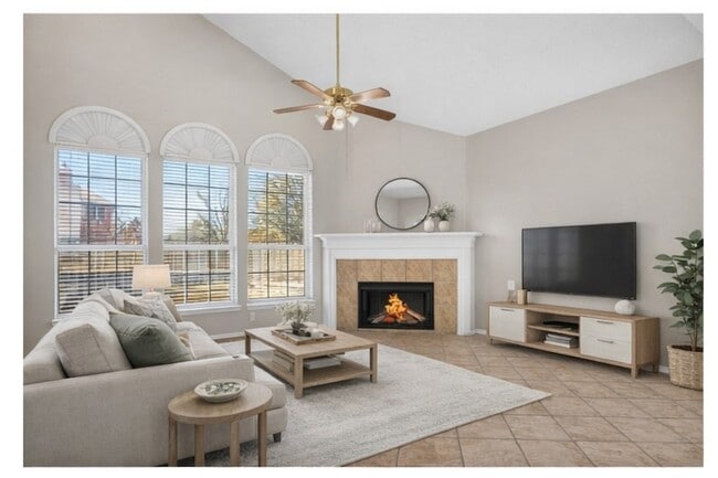 Building Photo - 770 Whitman Dr