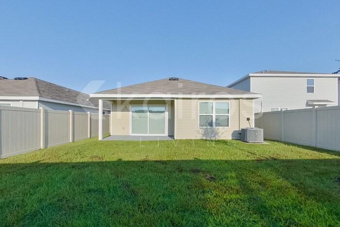 Building Photo - 8627 SW 43rd Ter