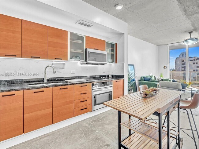 Building Photo - 3470 E Coast Ave