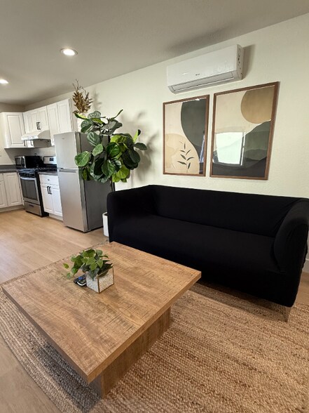 Building Photo - 14361 Buckner Dr