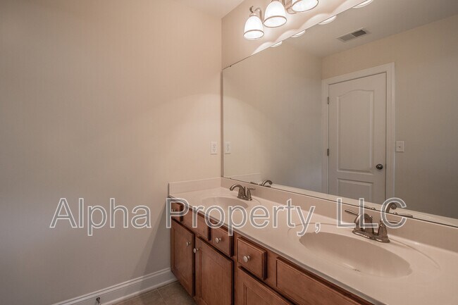 Building Photo - 311 Cypress Hill Ct