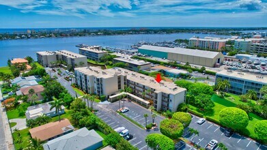 Building Photo - 890 N Federal Hwy