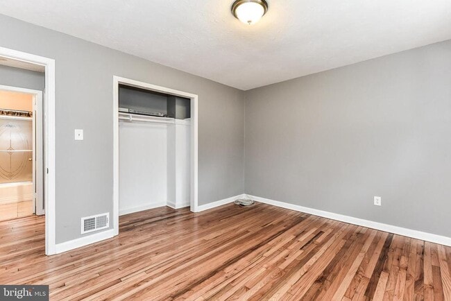 Building Photo - 6607 Berkshire Dr