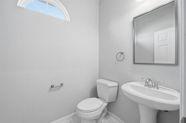 Building Photo - 6011 Watford Bend