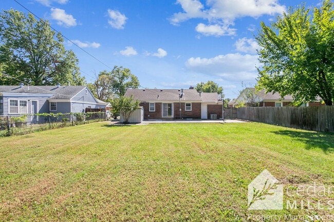Building Photo - Family Friendly Home in Oakwood Estates