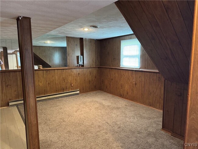 Building Photo - 8265 Warbler Way