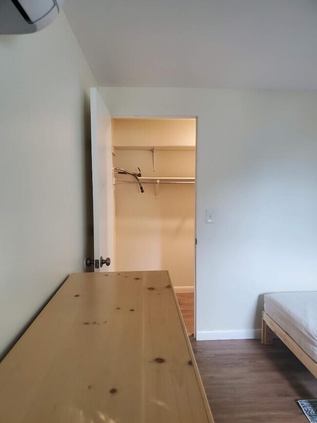 Building Photo - 1520 W Encanto Blvd