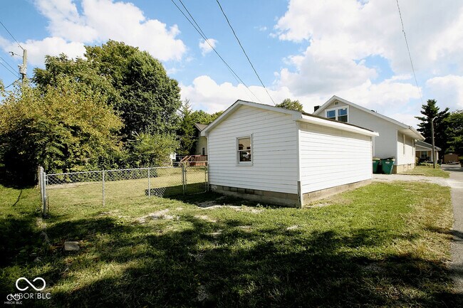 Building Photo - 56 Central Ave