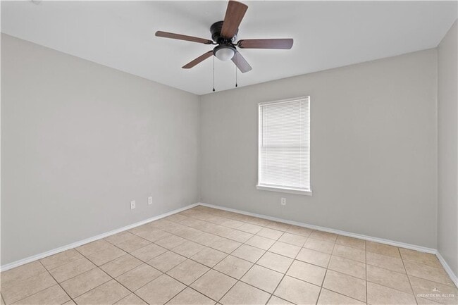 Building Photo - 10 Hibiscus Ave