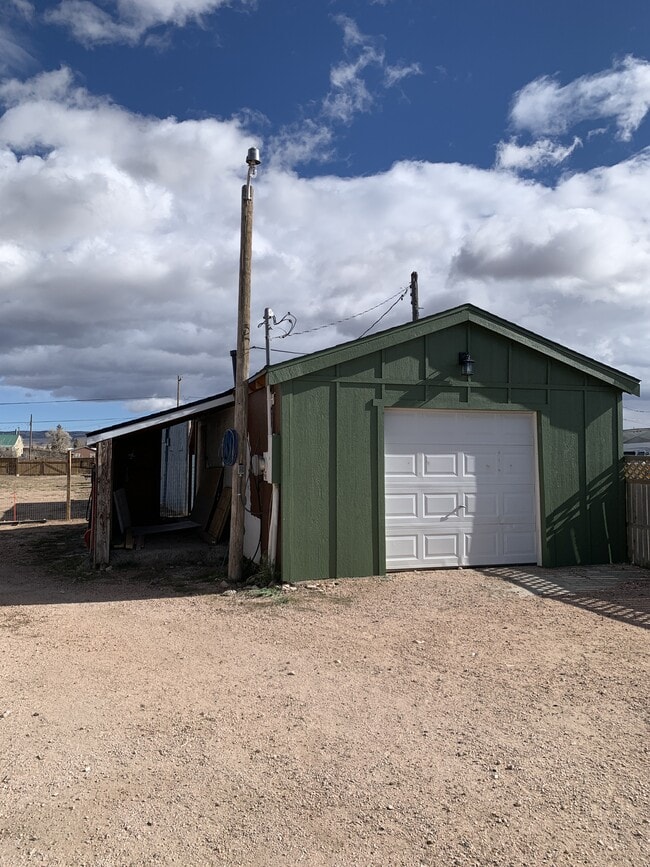 Building Photo - 3335 Fort Sanders Rd