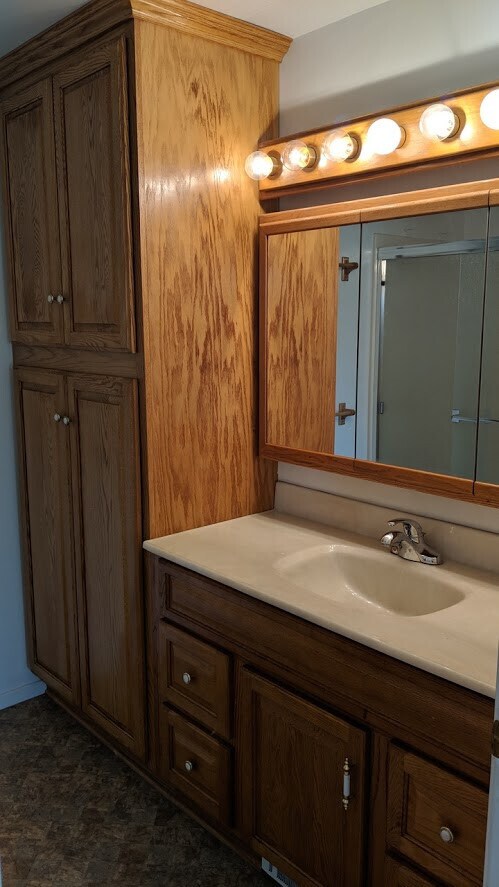 Building Photo - Spacious 4bed/2bath in desirable Pleasant ...