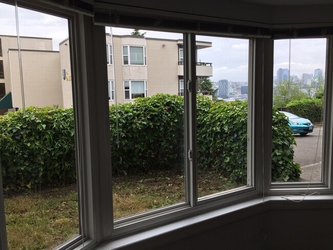 Interior Photo - Lakecrest Apartments