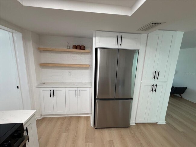 Building Photo - 3352 Honeymoon Ln