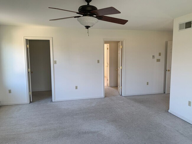 Building Photo - PARKLAND SCHOOLS- FOUR BEDROOM HOUSE compl...