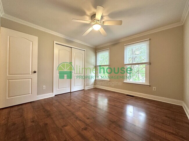 Building Photo - 2849 Crossings Dr