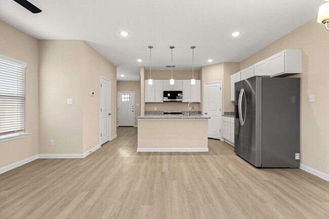 Building Photo - BRAND NEW 3 Bedroom, 2.5 Bathroom, Two-story Townhome