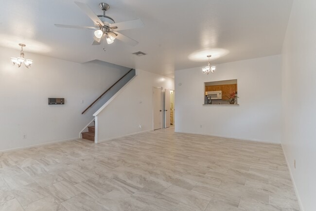 Building Photo - 3126 Holly Hall St