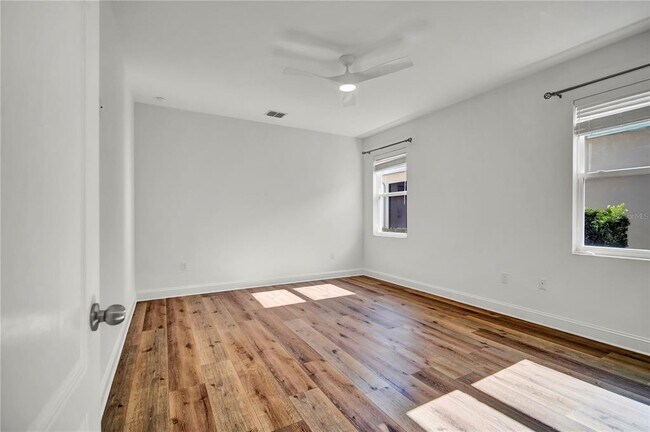 Building Photo - 15539 Murcott Blossom Blvd