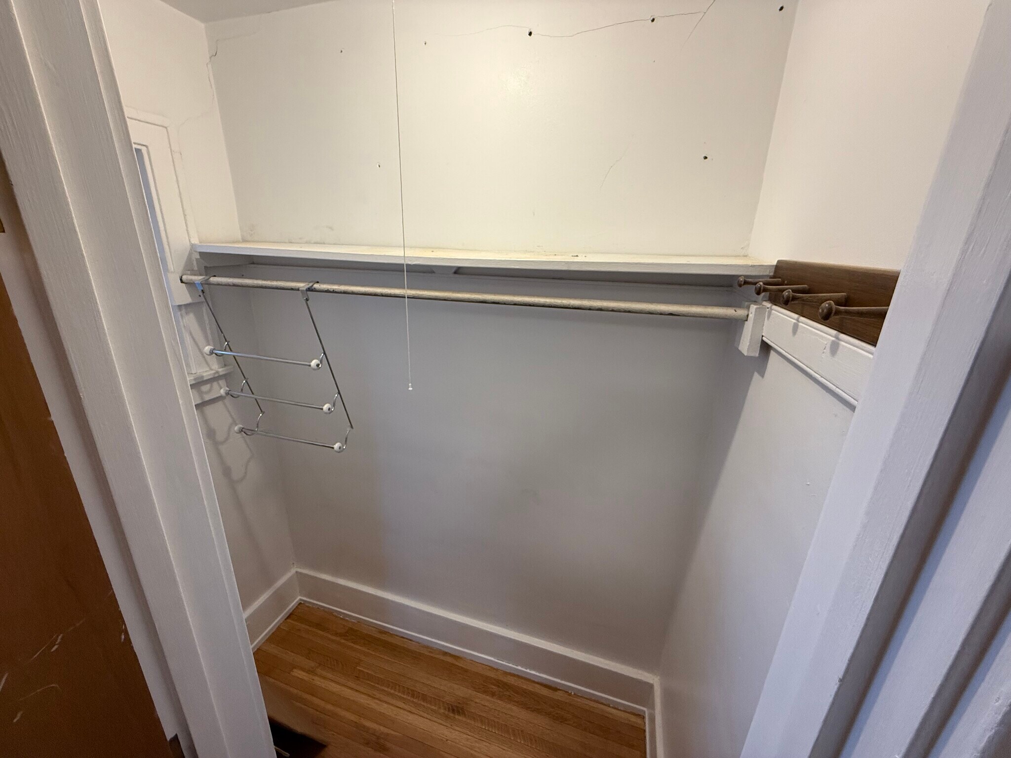 Building Photo - 1160 Monroe Ave